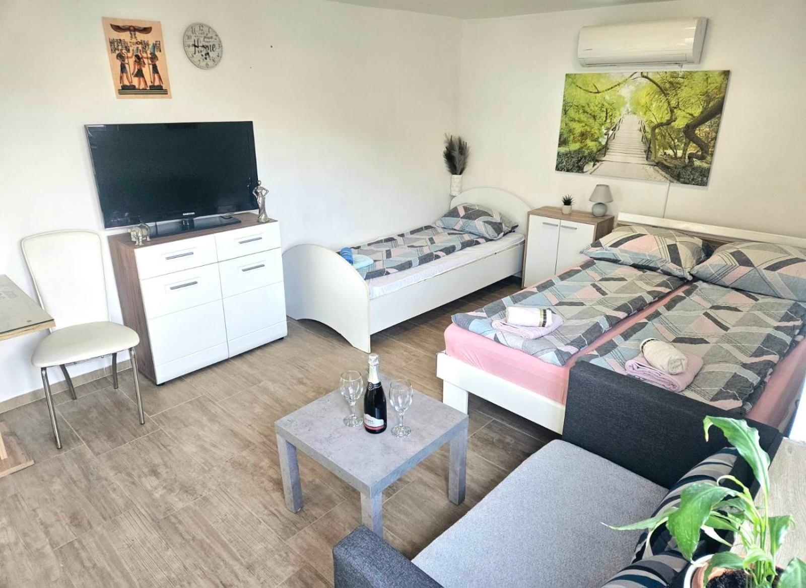 Apartments Karin Μπλεντ Εξωτερικό φωτογραφία